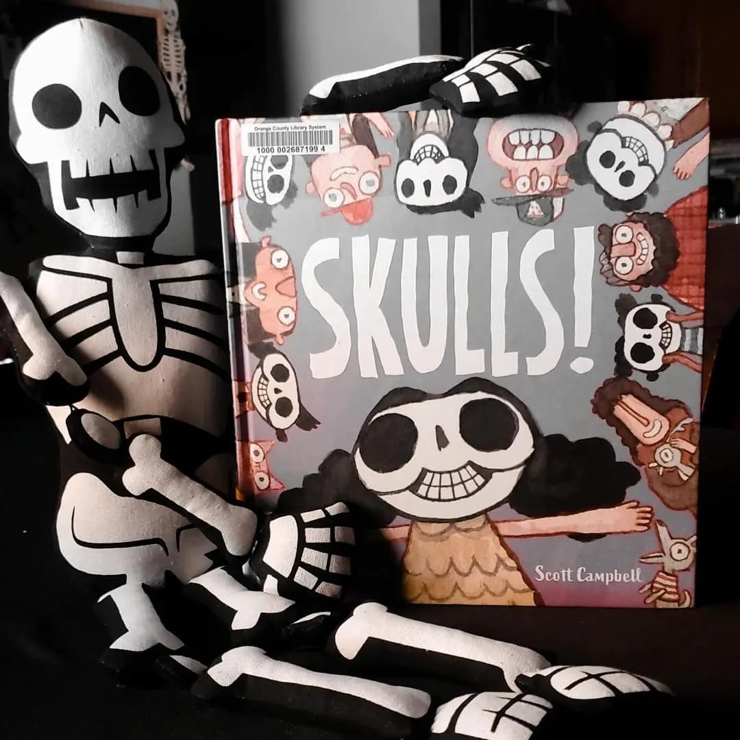 _cami_27's tweet photo. 💀 #books #childrensbook https://t.co/bvapol4Kap
