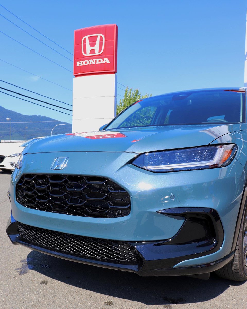 DiscoveryHonda's tweet photo. All-New 2023 Honda HRV in Nordic Forest Green 🔥 Interested?Please contact our sales team for more information
1 (855) 384-6349 #discoveryhonda #crossover #cowichan #getthathondafeeling #hondahrv #honda #reliability #comfortandstyle #compactsuv https://t.co/9fCxbkXFXc