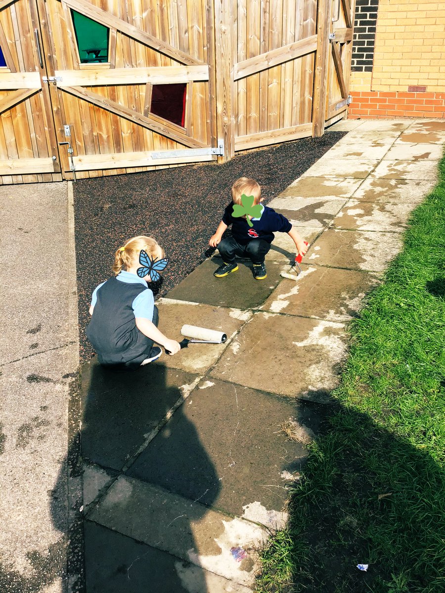 CaterpillarsStF's tweet photo. Some days you just have to roll, and what fun we had too!
@StFaithsTweets #nursery #earlyyears #grossmotorskills #squigglewhileyouwiggle #EYFS #lincoln #outdoorlearning #happiestdays https://t.co/loM91L0JMk