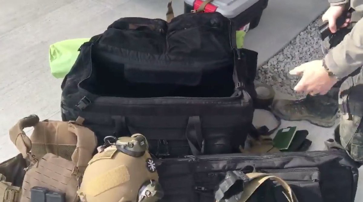 GunUp's tweet photo. American Nomads Behind the Scene: @revgear Deployment Bag https://t.co/silaJR3iO5 #gunbag #gearbag #tools https://t.co/2tEWx7Wp29