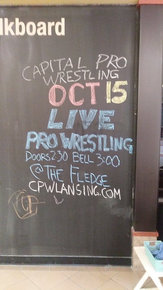 TVsCraigBlack's tweet photo. #lansingmallchalkboard https://t.co/Mmd7l87kKT