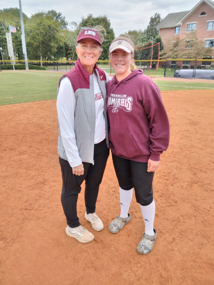 Thank you <a href="/Em_Russell/">Emily Russell</a> and <a href="/LeeUSoftball/">Lee Univ Softball</a> for an amazing camp experience this past weekend.
<a href="/FHSAdmSoftball/">Franklin Admirals Softball</a> <a href="/kwhidby4/">Karen Whidby</a>