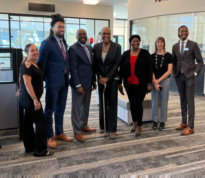 ficonnected's tweet photo. #FirstIndependenceBank on Lake Street/Hiawatha is officially open! We are so #proud to be bringing another location to the #Twincities. Get updates @ficonnected or visit https://t.co/BecMYCLrnf for more information! https://t.co/841dnVqcVp