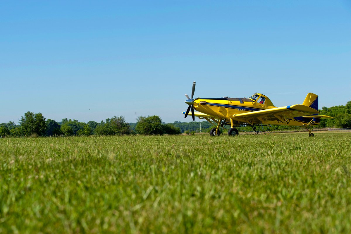 #DidYouKnow: The Air Tractor AT-802 series has been in production since 1991, with almost 1,000 built. Most are in agricultural or aerial firefighting roles, and others haul fuel to remote villages, do oil spill cleanup, illicit drug eradication, and mosquito control.