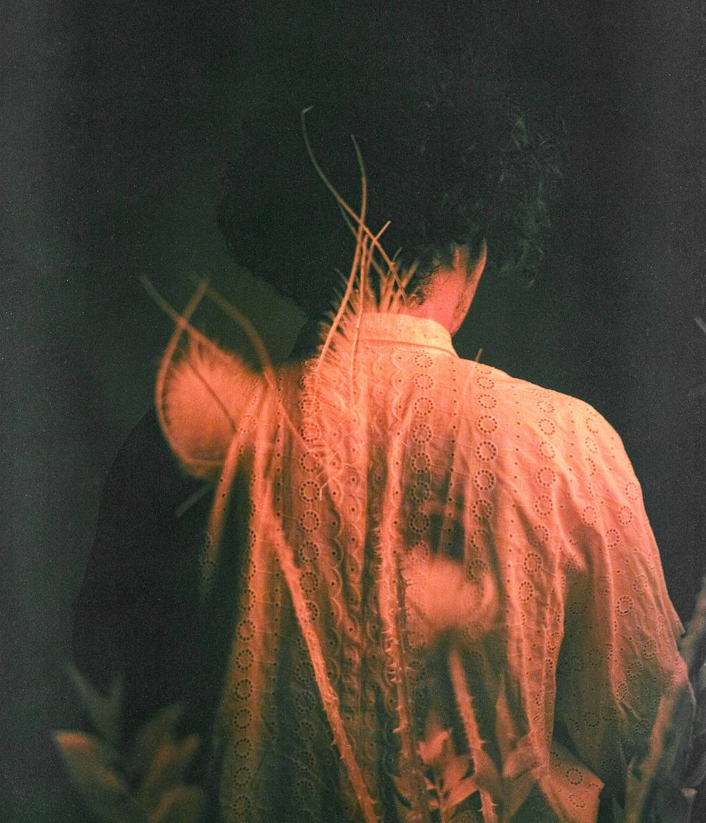 lomographyuk's tweet image. "[the] colors make the photos feel strange, like a freeze-frame on a scene from a dream, when shapes and colors no longer make sense." - Charles Schneider. Insane Lomography Redscale XR 120 50-200 ISO double exposures by @rustyryu. bit.ly/3UY0d7F