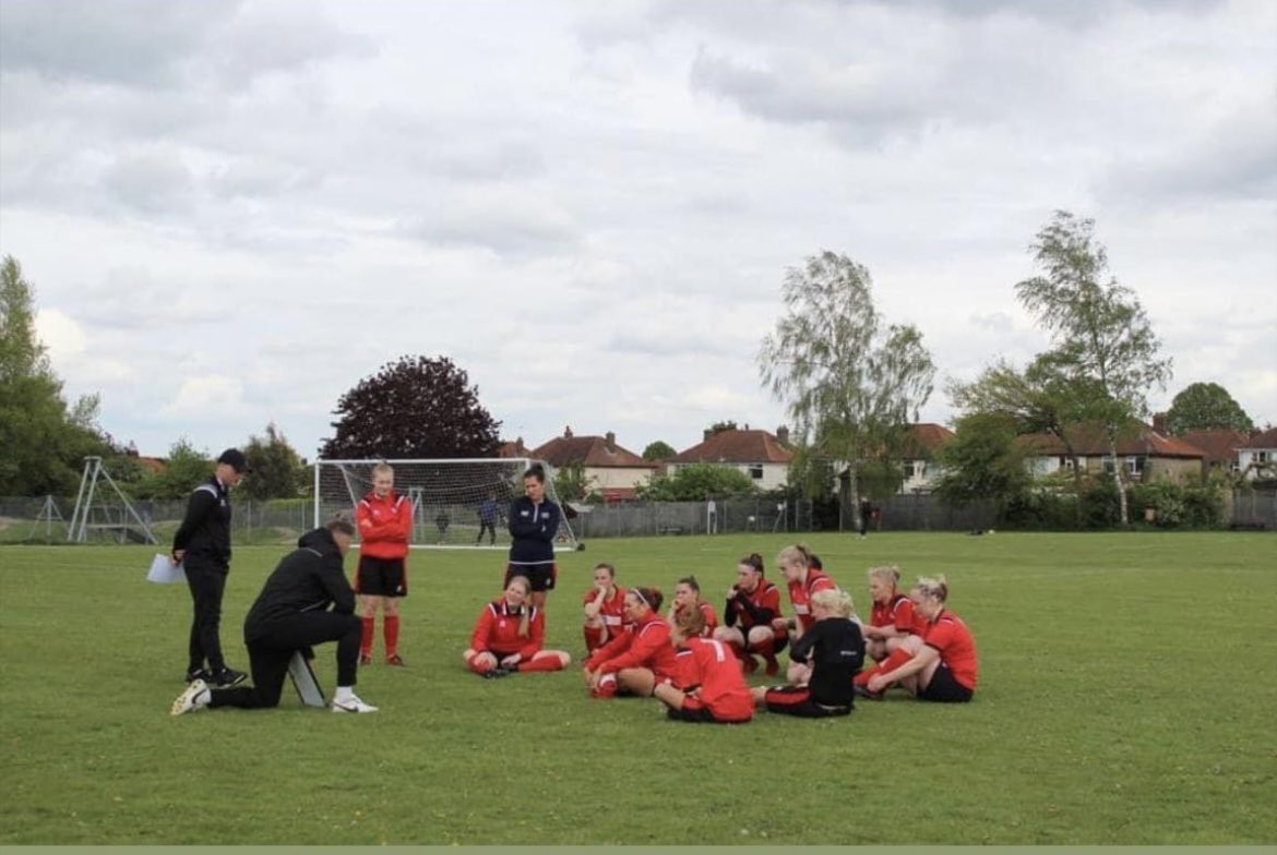 𝟓𝟎 𝐚𝐧𝐝 𝐜𝐨𝐮𝐧𝐭𝐢𝐧𝐠…

Our historic win over Dussindale on Sunday was also our managers 50th competitive game in charge! 

Onto the next 50!

#UTR 🔴⚫️
