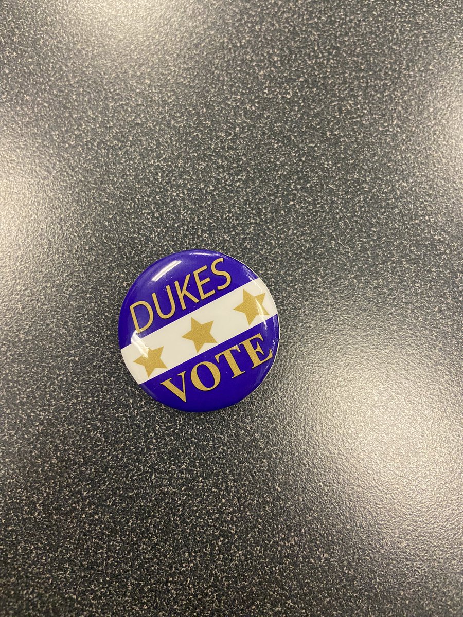 KenzMorri's tweet photo. Have you registered to vote? The College of education is working on having the highest student voters at JMU! Make sure you vote on Nov. 8th #educ200 #01FA22 https://t.co/g4hN8SYmhL