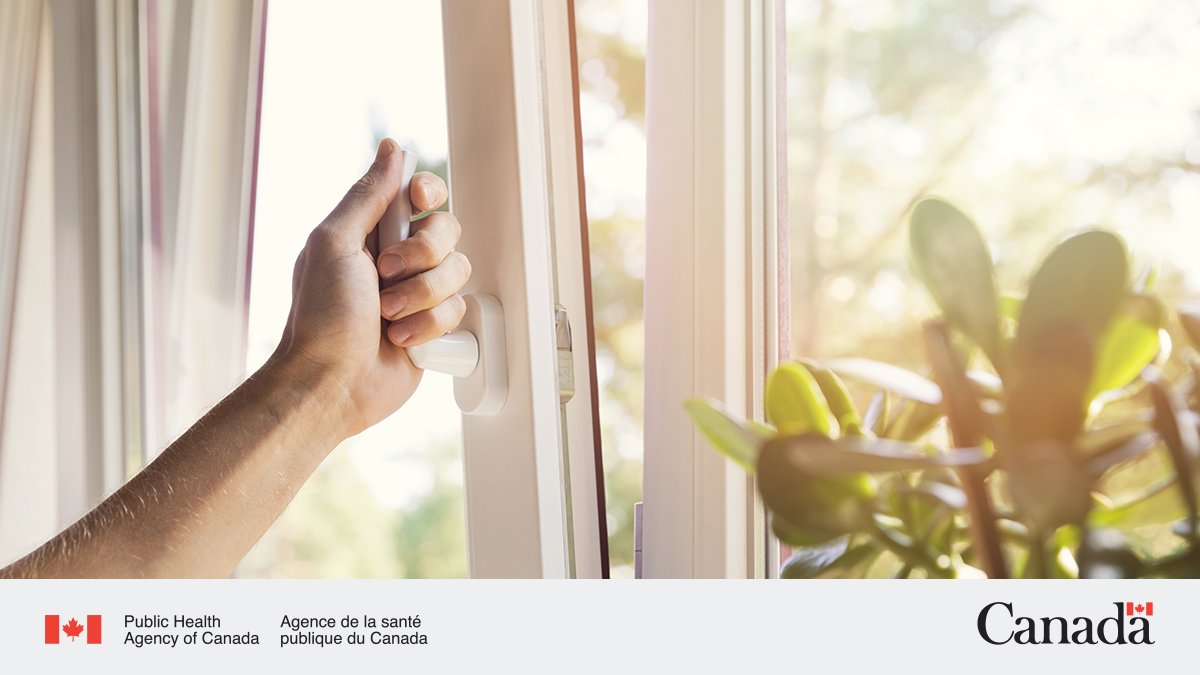 As we spend more time indoors during colder months, you can choose to layer public health measures to reduce the spread of #COVID19, like wearing a mask, improving indoor ventilation and washing hands regularly. canada.ca/en/public-heal…