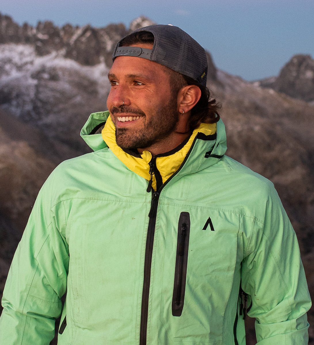 TRACKGEAR2's tweet photo. “I pursue happiness. And the mountain answers my search” 🏔️
– Chantal Maudit.
-
-
#claimyourway #trackgear #mountain #adventure https://t.co/GCfya5oPrw