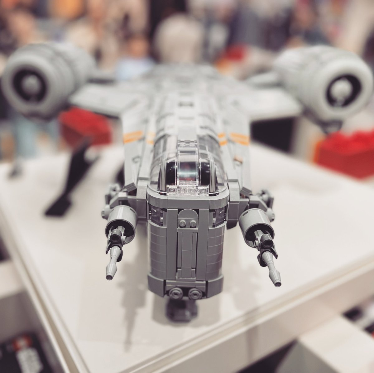 LBG_BRICKS's tweet photo. Razor Sharp … great job @LEGO_Group
#lego #legos #legocommunity #legolove #legoaddict #legolife #legophotography #legocollection #legostarwars #starwars #londonBridgeBricks #legorazorcrest #razorcrest #themandalorian #legomandolorian https://t.co/LofHTz8BEp
