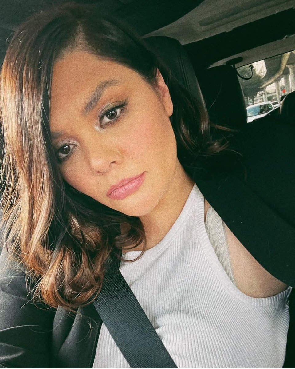 miguelleo12's tweet photo. Hoy la voz de un Angel está de cumpleaños #FelizCumpleYuridia gracias por tu voz. Bendiciones @yuritaflowers @yuridiargFC https://t.co/wVQyOjF8Fu