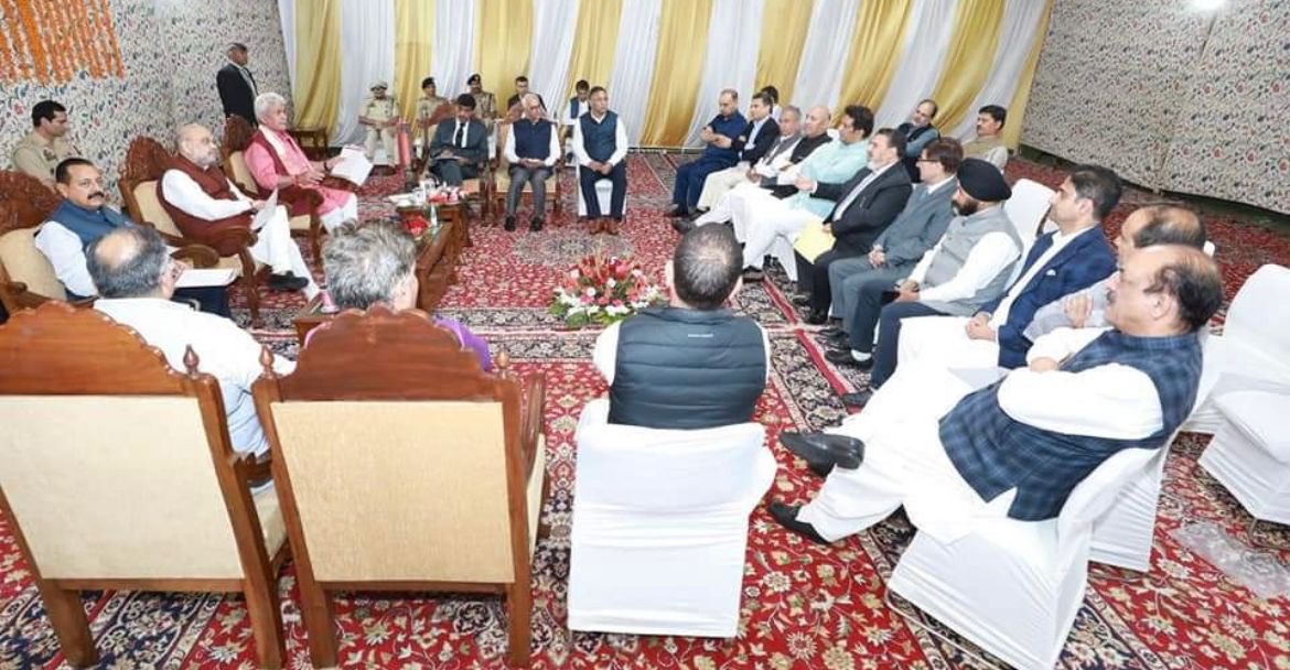 Apnipartyonline's tweet photo. Apni Party delegation led by President @AltafBukhari01 met the Union Home Minister @AmitShah in Srinagar to raise issues of public importance.

Read full statement here:

https://t.co/NBGlJhpzvL https://t.co/CHDndYAi99