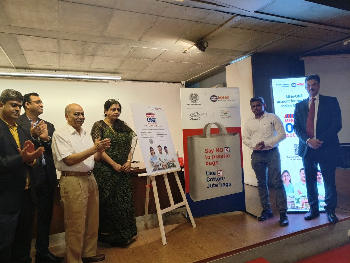 Deven_AMC's tweet photo. A big Thank you to  @KotakMahindra19   for wonderful initiative to promote 'Say No To Plastic' campaign.
 Appreciated their efforts  especially of @hetu41  &amp; her team as well as @blueicreations  for promoting several awareness campaigns for @AmdavadAMC . https://t.co/emANwvcpO3
