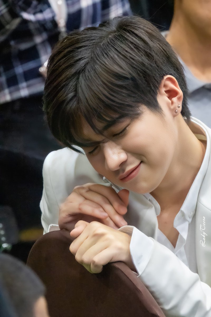 LAky2211's tweet photo. [190831]
#weTEMPTyou
#AttractorTH 
#คนของแปลน 
#PlanRathavit https://t.co/PpfFfMzi84