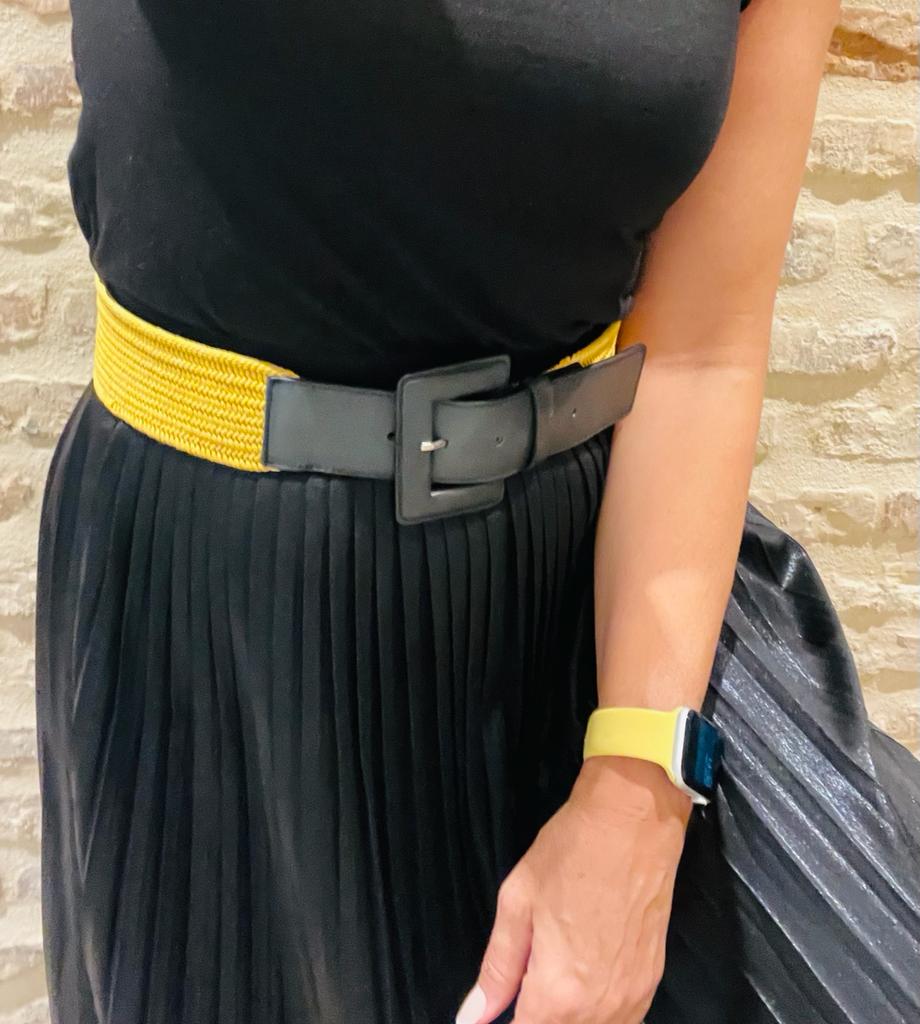 LEYVABELT's tweet image. En LEYVA encontrarás #cinturones de varios #estilos y colores para #complementar tus looks de Otoño🍁 #EstiloLeyva
🛍 bit.ly/cinturon-amari…