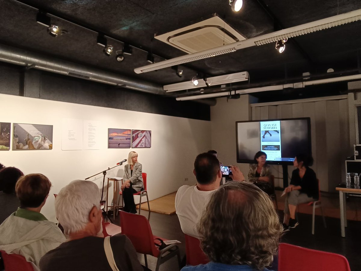 scgramenet's tweet photo. Jornades per la Pau i la Cooperació 2022 al Centre Cívic Riu
Inauguració de l'exposició "Quan tot s'ensorra" una mostra fotogràfica que es fixa en la reacció de persones i col·lectius quan s’enfronten a una emergència humanitària #SCCoopera #ObrintFronteres https://t.co/PvJuKgBSre