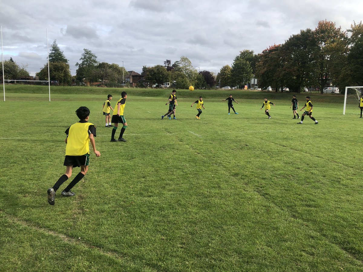 Over 60 <a href="/ChallneyBoys/">Challney Boys</a> for our Year 8 Inter-house this afternoon ⚽️ Well done to everybody who got involved🏆 #TryTrainSustain #Watling #Ermine #Akeman #Fosse