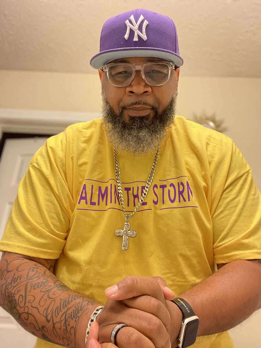 DaryleLSmith's tweet photo. HeartShip 🚢❤️Drip
#YankeesFit #Lebron19 #Muttley  #CalmInTheStorm   @ahmiryoung 
 @uncle_rjs 
@KidFromTheX @CallMeCoachVP @LiCkMyJs @TheDon8708 @5aluteMeImPaige @LexxDaTurtle @mizz_tae @mdeeeeee_ @LadySideshow @MagMr44 @CoachWes03 @ALilBitOfEryn @IngloriousGUIDO
@kp0pkicks https://t.co/b96Qo7o9H3