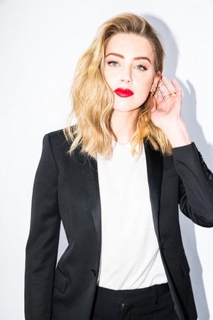 OnPage64's tweet photo. Im sorry, I can’t hear you over the sound of how fabulous I am💅

#AmberHeard #BelieveAmberHeard #JUSTICEFORAMBERHEARD https://t.co/LutEP0sIpp