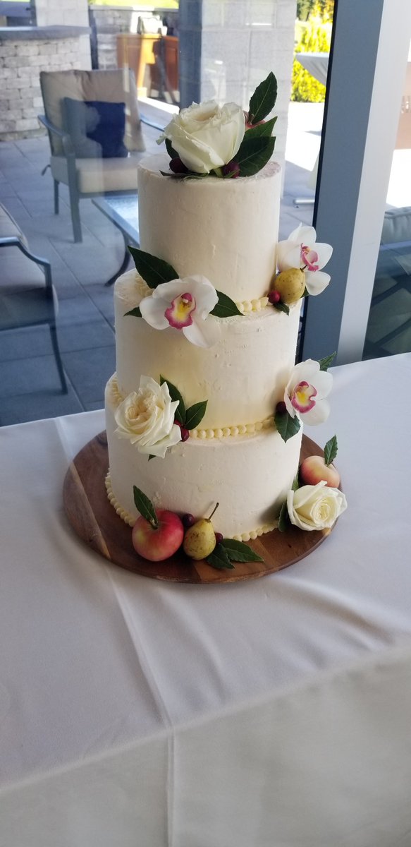 LimestoneTrio's tweet photo. Yesterday we played a long overdue ceremony for a vow renewal. The couple hired us for their October 3rd wedding in 2020 but had to reduce us to a solo violin due to gathering limitations. 😔 https://t.co/mvdKvsqqG6