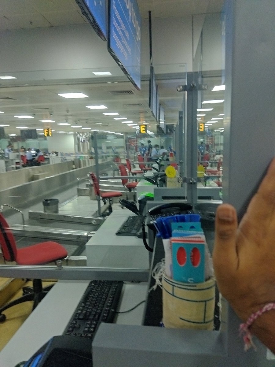 Sandeep_67896's tweet photo. @IndiGo6E only one counter is open for check in... Not a 6E exp... It's more than 30min...still in line.. At Delhi Terminal T2... What's this??? https://t.co/vSJTjWL4t6