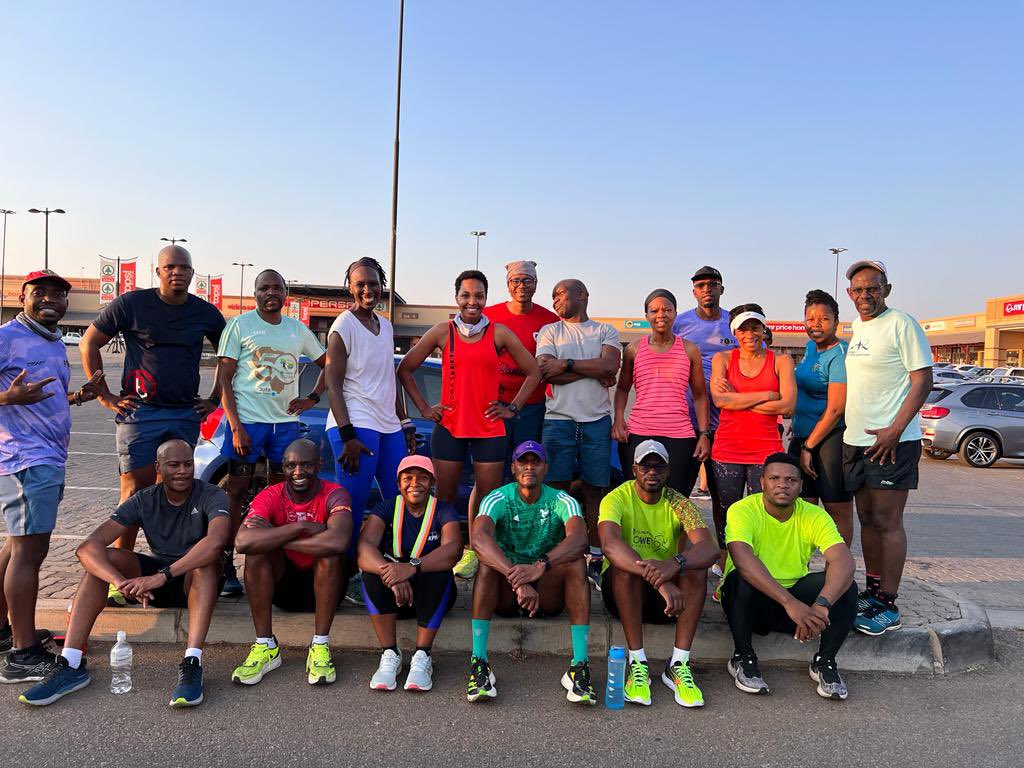 MidrandCrew's tweet photo. Asipheli moya. Less than 2 weeks to Capetown marathon
#MidrandCrew #RunWithTumiSole #FetchYourFitness #ComradeQualifier https://t.co/JTEa6VCemT