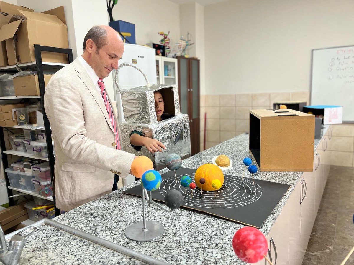 tarsusmem1's tweet photo. İlçe Milli Eğitim Müdürümüz Mehmet METİN, Şehit Uğur İnal Ortaokulu’nu ziyaret etti.

https://t.co/JPSdA8Ovi4

@mehmetmetin038 
@AdemKoca46 
@g_tarsus 
@MersinMEM 
@MersinValiligi 
@tcmeb https://t.co/6mwcMKs9Cu