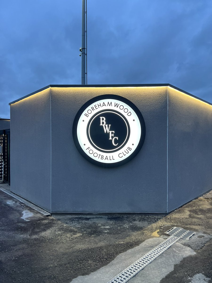 Lots of finishing touches to complete but delighted to see the progress we have made at Meadow Park ahead of the <a href="/BOREHAM_WOODFC/">Boreham Wood FC</a> home game with <a href="/bromleyfc/">Bromley FC</a> this evening. The stadium lights are shining brightly! #wearethewood #borehamwoodfc #arsenal