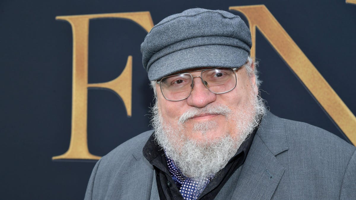 TheAVClub's tweet image. Fans slam George R.R. Martin for working with racist co-authors on new book dlvr.it/SZVx1t