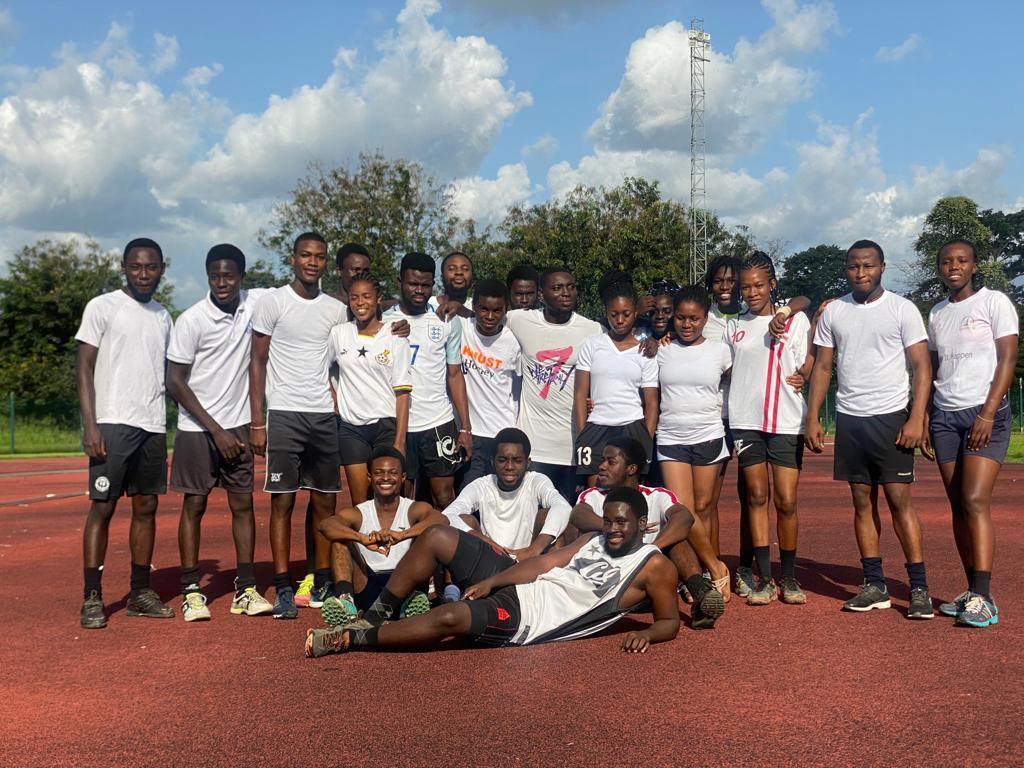 AugustineQuan_1's tweet photo. KNUST Hockey team had a shake-up this afternoon at the Paa Joe Sports Complex🔥 https://t.co/zhOktxKZ34