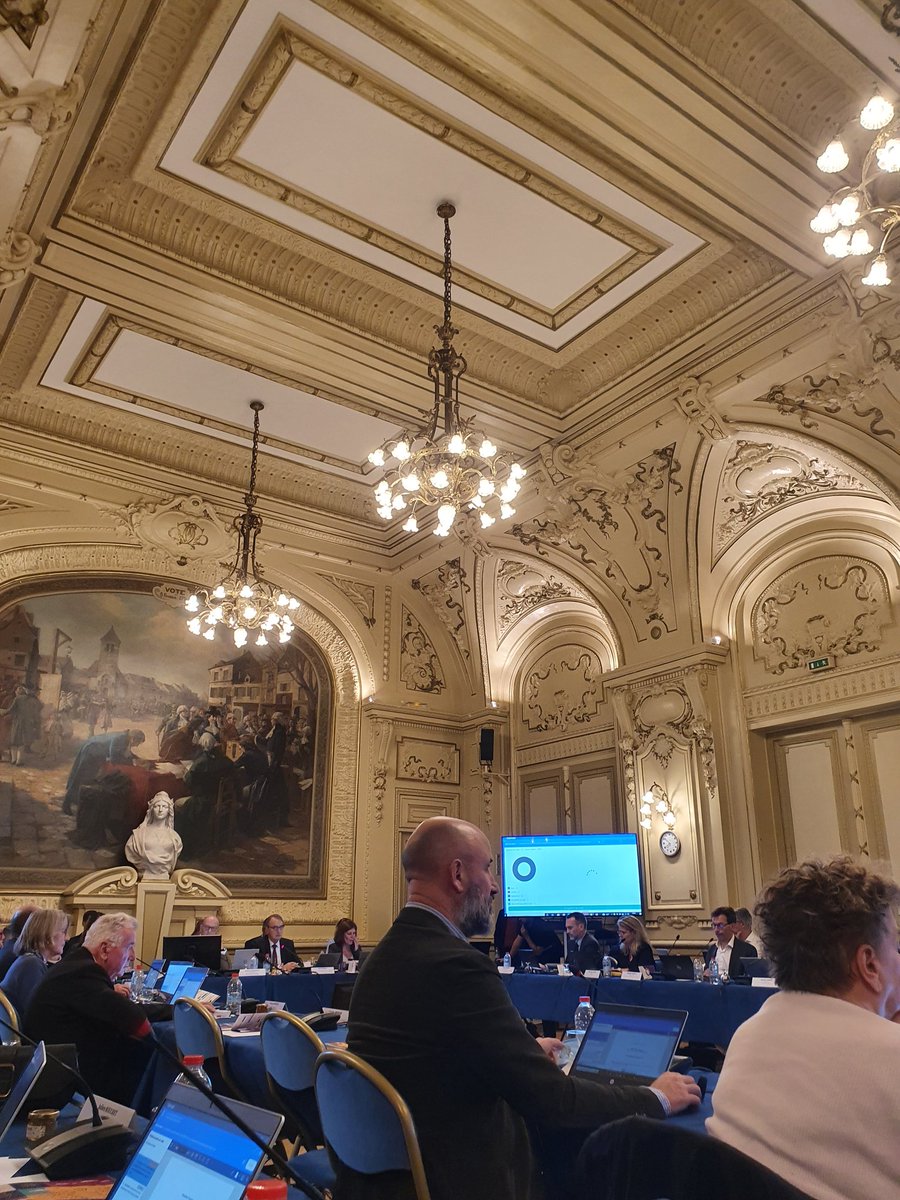 🗣 Séance du Conseil Municipal de <a href="/villeclichy/">Ville de Clichy-la-Garenne</a> ce soir ! Au programme : accueil de la <a href="/TeamGB/">Team GB</a> 🇬🇧, convention cadre du groupe scolaire <a href="/Clichy/">grant</a> / <a href="/villesaintouen/">Ville de Saint-Ouen-sur-Seine</a> 🧒👧, dons de livres au profit de la ville d'Ivano-Frankivsk 🇺🇦 parmi les 36 délibérations votées !