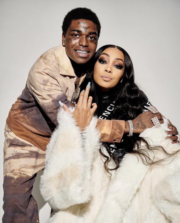 BlockTopickz's tweet photo. Goonica with Kodak Black and his mama https://t.co/RU1xVm8uMq