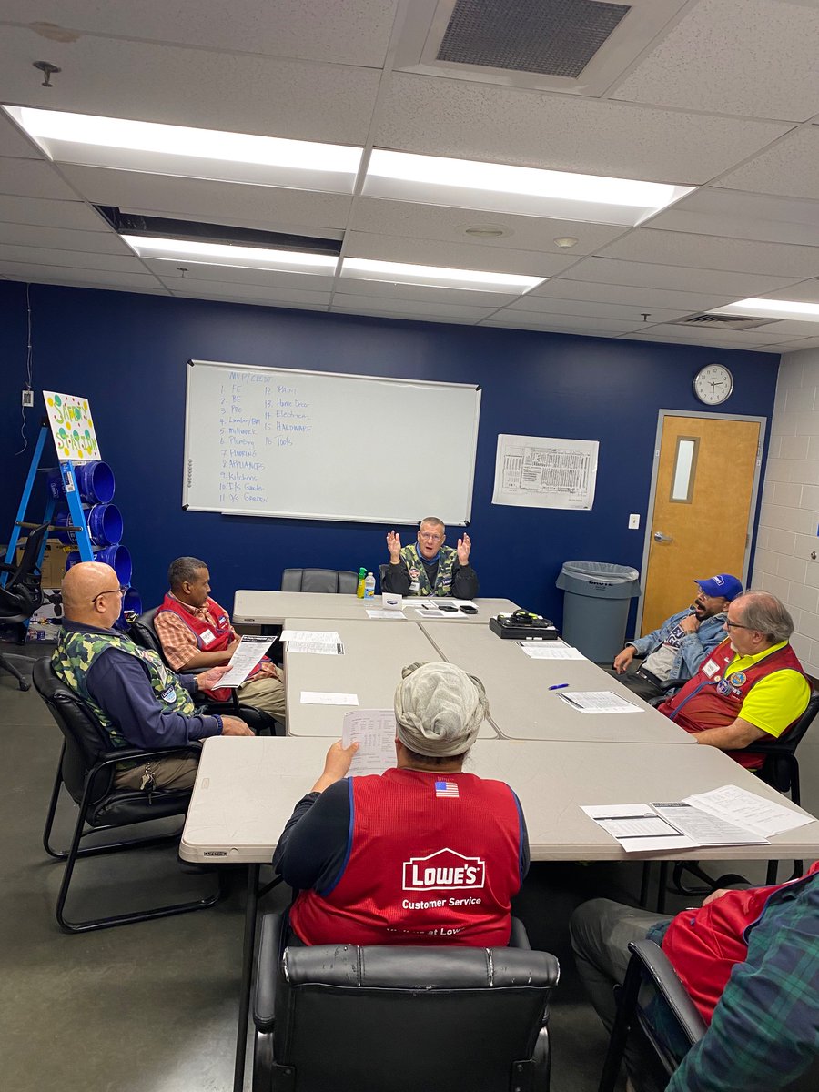 Lowe's 1037 Central RVA tweet media