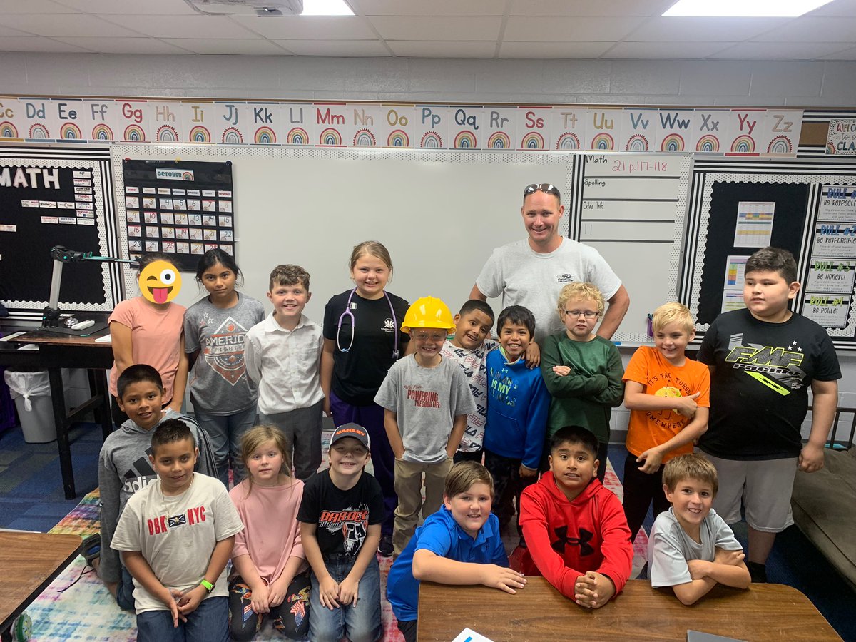 Cornhusker Public Power <a href="/cppd/">Cornhusker PPD</a> kept these students engaged as they chatted about their role in our community and the importance of working together. Thank you Jay Wemhoff! #lakeviewvikes