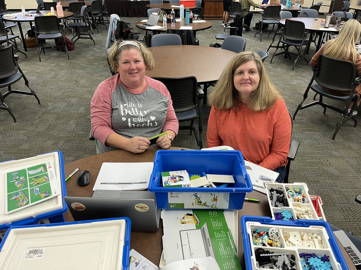 MNPSLibraries's tweet photo. It has been an incredible day of learning with @MackinMaker and @MackinLearning! #mnpslibraries https://t.co/ICX7cpSDLK