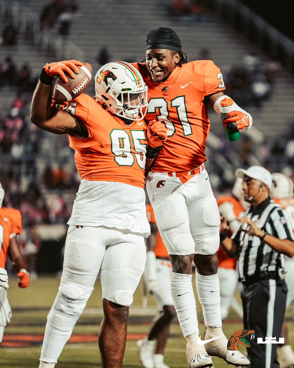 FAMU_FB's tweet photo. Isaiah Land (@IsaiahLand716) Named East-West @ShrineBowl HBCU Defensive Player of the Week.
๐ฐ https://t.co/yWmd8RsU71
#FAMU | #Rattlers | #LeaveNoDoubt https://t.co/9UKJt9imMG