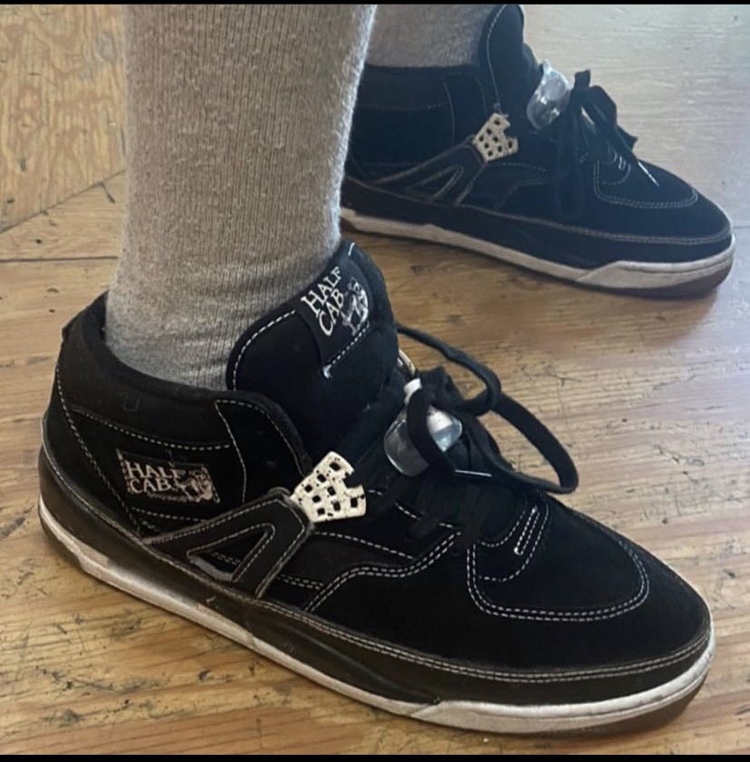 sportmanteau89's tweet photo. What the sneaker game has been missing https://t.co/JDeo0F2iqu
