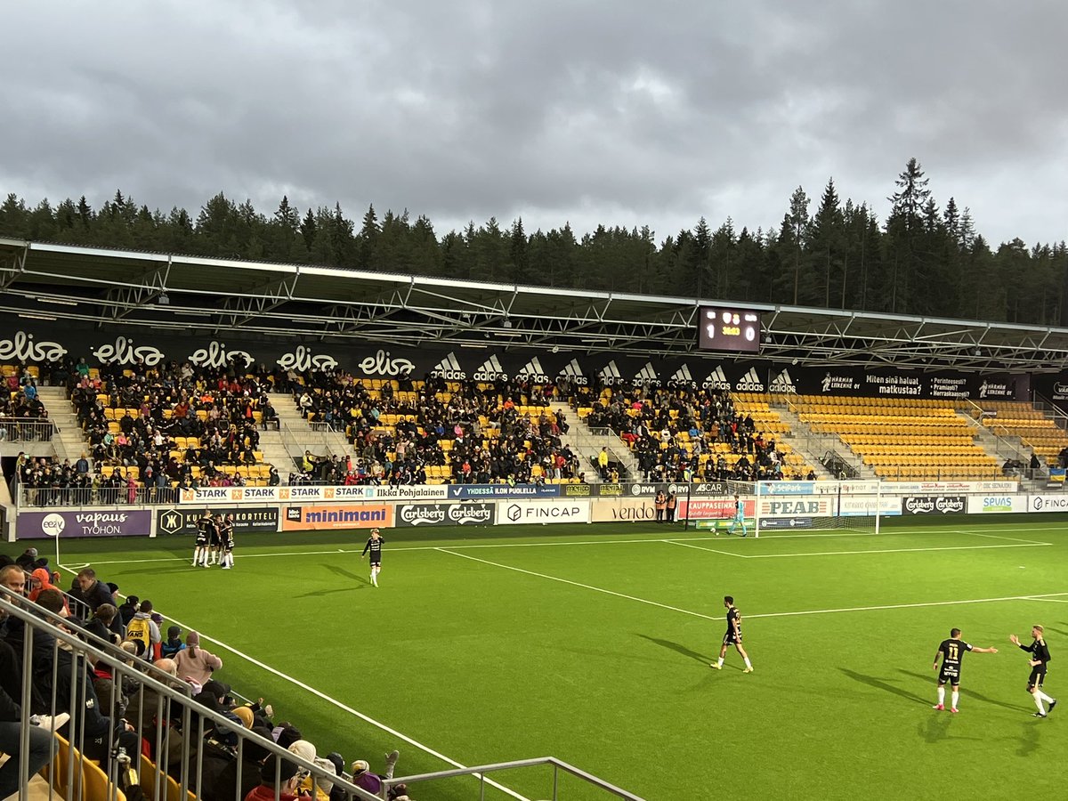 Uusia kouluja ja päiväkoteja rakennetaan Seinäjoella👍. Siltojakin.. ja urheilu-/liikuntapaikat priimaa.
- Tiesitkö että peruskoulussa on meillä on jo yli 7000 oppilasta. Asukaslukuraja 65.000 myös rikki. Aika hyviä uutisia lakeuksilta. #Seinäjoki #kasvukaupunki