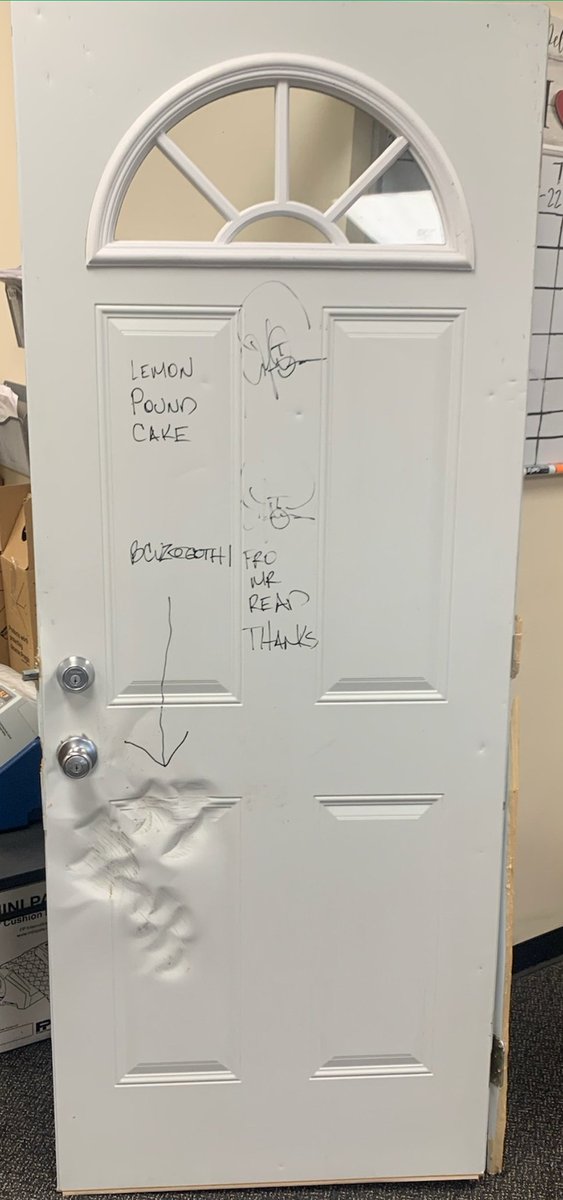 UPS_Store5664's tweet photo. @ogafroman we got that door 🚪 😎 😏 shipped out for ya bro!!!

#lemonpoundcake
#becausethatdoorgothigh https://t.co/rWUiHxejq3