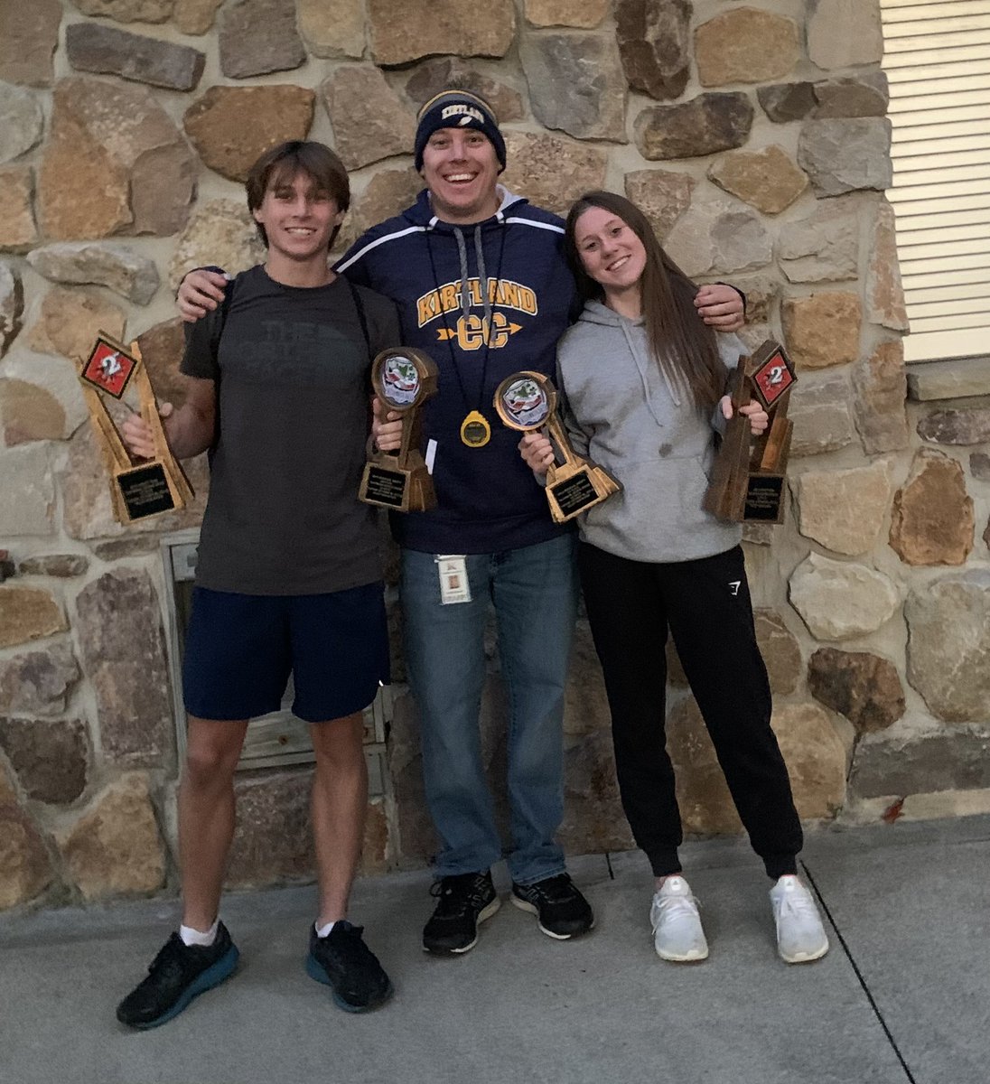 KirtlandCCTF's tweet photo. Individually, Ainsley Borthwick was the overall champion for the women and Ian Borthwick was overall runner up!! Delaney Kuczkowski, Izzie Copeland, and Brigham Weight each medal as well for top 10!! https://t.co/A7mmPbEcND