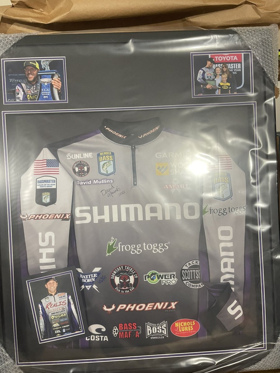 one.bidpal.net/bassfishinghof… 

Here it is. Aaron Martens tribute jersey I wore all year in the Bassmaster Elite series. It’s up for bid l, item 474, at the Bass Fishing Hall of Fame and end this Thursday. Unlike the other items, this jersey’s proceeds will go to the Aaron’s family.