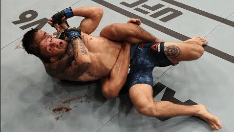 Photo of me giving the cat her nightly medicine. https://t.co/RM6l3YX0uu