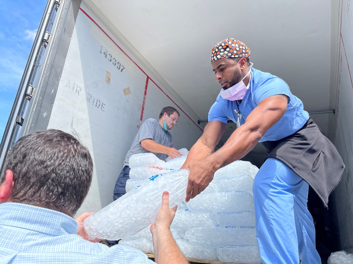 HCAhealthcare's tweet photo. Nearly a week after Hurricane Ian devastated communities in Southwest Florida, we are seeing the best of humanity shine through. Learn about a few of the many ways HCA Healthcare colleagues are taking action to help those in need: https://t.co/xXKVTZVIpN. 

#CareLikeFamily https://t.co/h1ZX3JJt3G