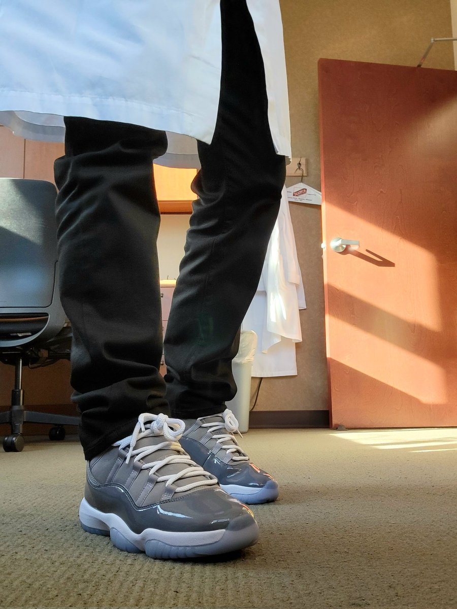 givn2sin's tweet photo. @n8frost @Nike @nikestore @Jumpman23 Is #UnDStober a thing? No? Oh well. Talk about plush, I've been bouncin around all day. No hoops, unfortunately. (#oldbody)
#KOTD = #JordanXI #CoolGreys, baby. Love me some grey. But you already know.
#SNKRSKickCheck
No, #YOURSneakersAreDope
Uh... #WhiteCoatSneakerheads? https://t.co/xQZUy5Bm8Z