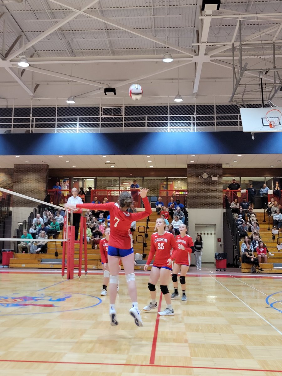 1GoodBetterBest's tweet photo. Lady Guardsmen played 3 intense games but fell to Concord in the third. Tough end to a great season! #GoodBetterBest #PHMExcellence https://t.co/eVko89mZ4z