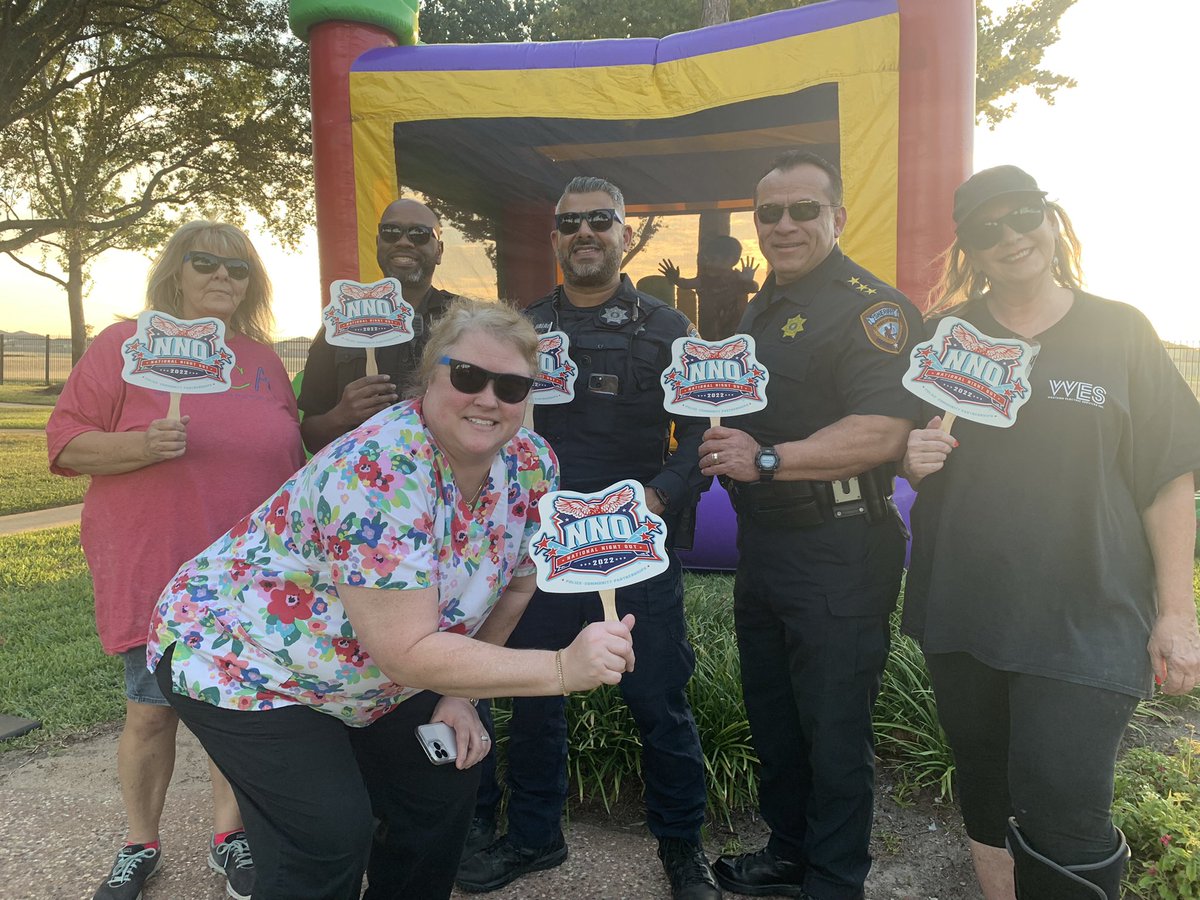 Awesome day to get out and get to know your neighbors!  Spending time with some great folks at Westfield Village. #HCSONNO2022
#NNO2022