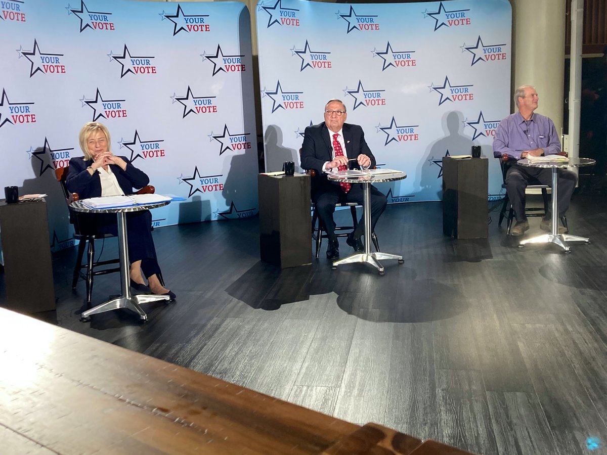 PLOvertonPPH's tweet photo. Getting ready to start the #MEGov22 debate - pray for me! #faceforprint #mepolitics https://t.co/Fn7WkwtrJb