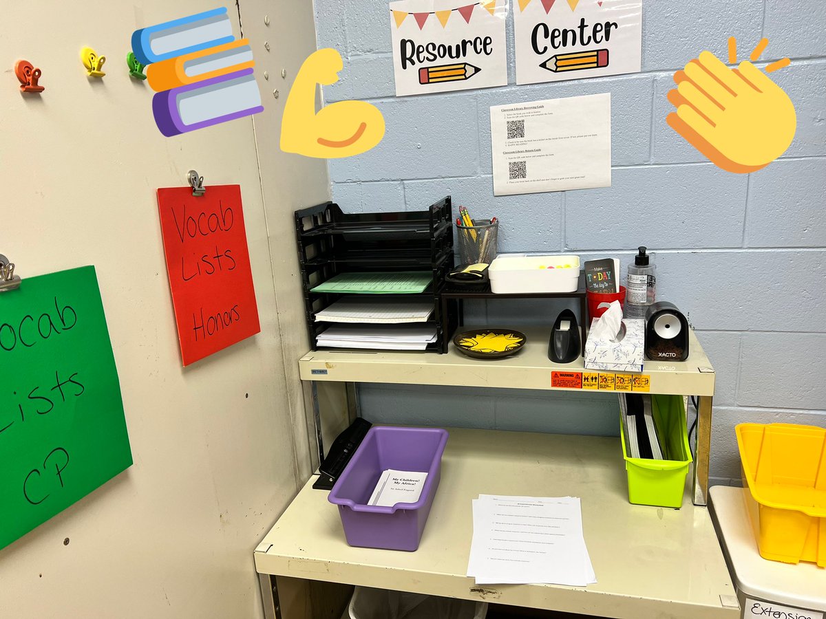 ChelseaPfahlIDE's tweet photo. So proud of @2021Rager and her #resourcetable she has set up for her freshman English class! All the tools they need to be successful! Way to go Erica! #LATIC #studentempowerment @TWPSchools @WTDirectorSecEd https://t.co/yeqhogWfpr
