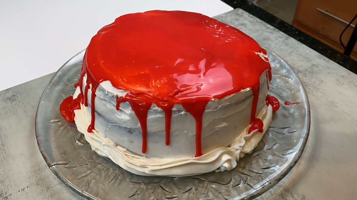StunkyStinky's tweet photo. 31 Halloween Snacks, one for every day of October!! 🎃

Day 3 - "Scary Cleaver Cake Covered in Blood! " 👻
#cake #food #Halloween2022 #Bloodycake #horror #Demon 
 
https://t.co/UX4R0Hel8p https://t.co/z3xWJFL2Df
