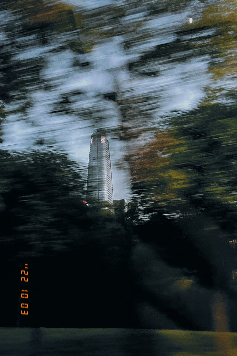 钢筋水泥
日落黄昏
#好想和你分享我的眼睛 https://t.co/HAmyEfmRkr
